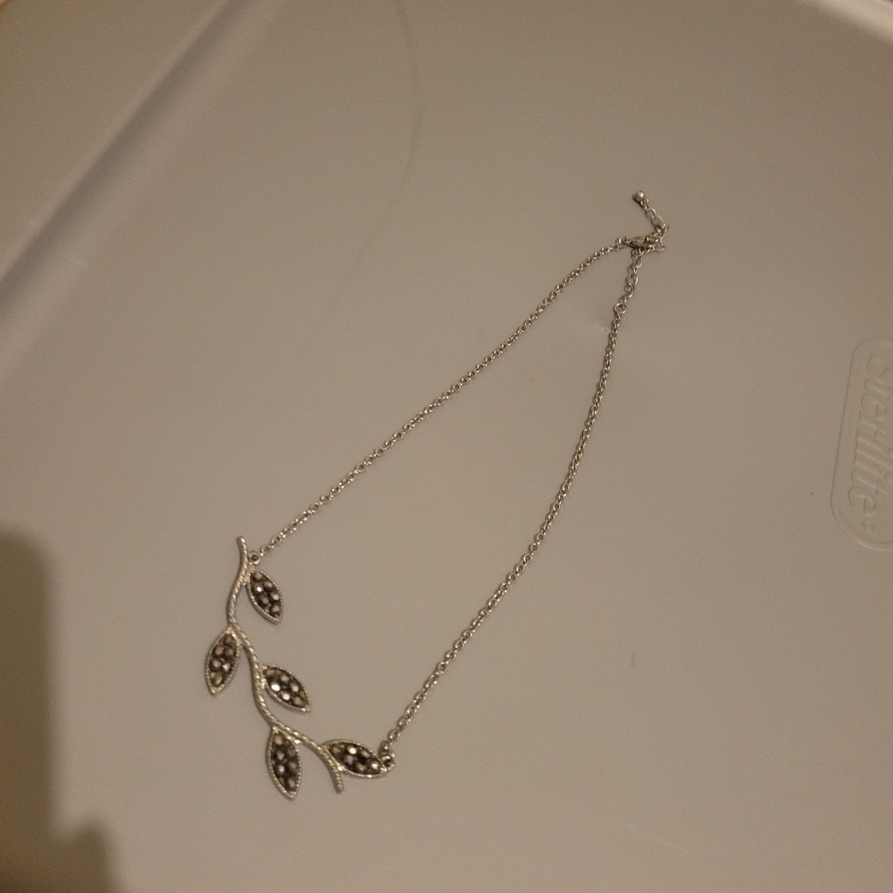 Necklace tree branch